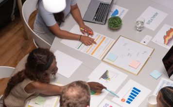 AI-Ready Regions And Teams Are Redefining Tech Strategy AI-Ready